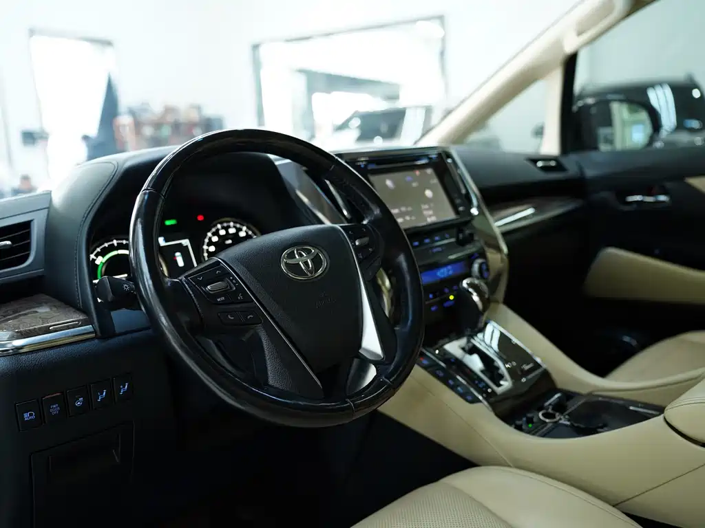 Toyota Vellfire 2020 — фото 5