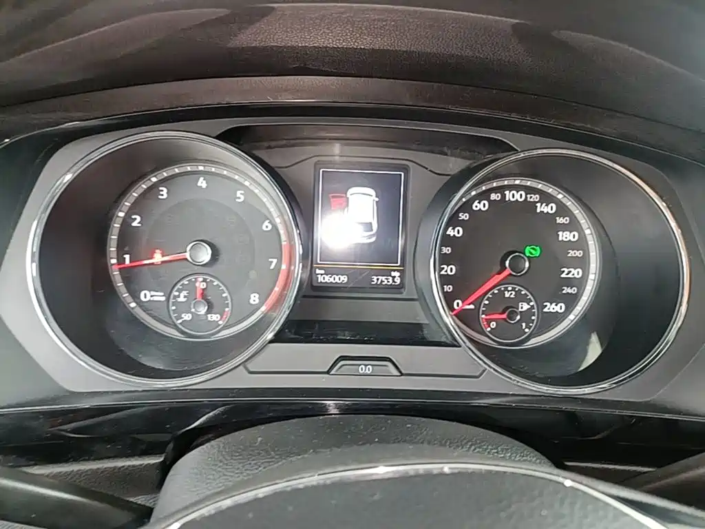 Volkswagen Tiguan L 2018 — фото 12