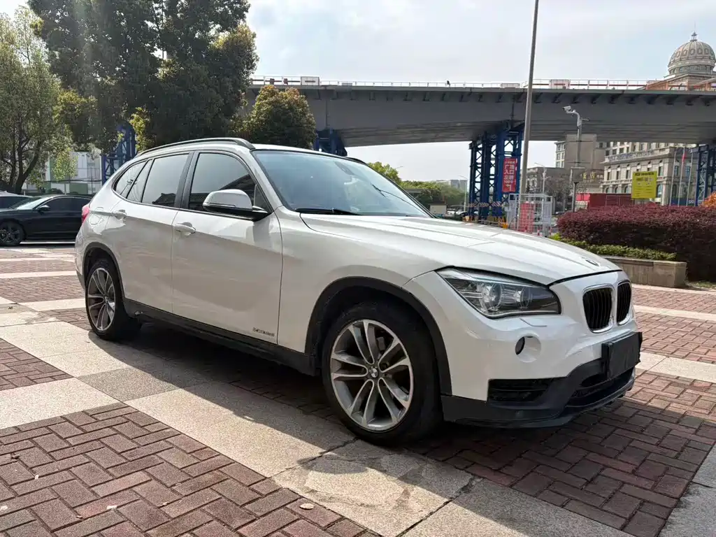 BMW X1 2015 — фото 4