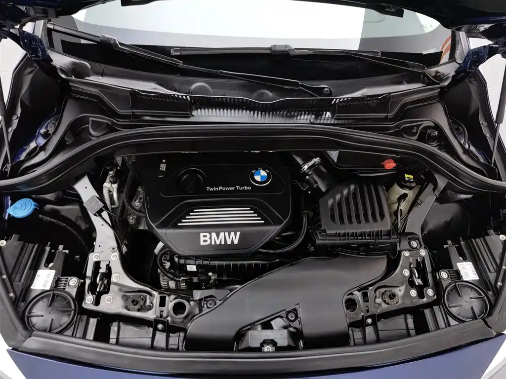 BMW 2 Series Active Tourer 2016 — фото 6
