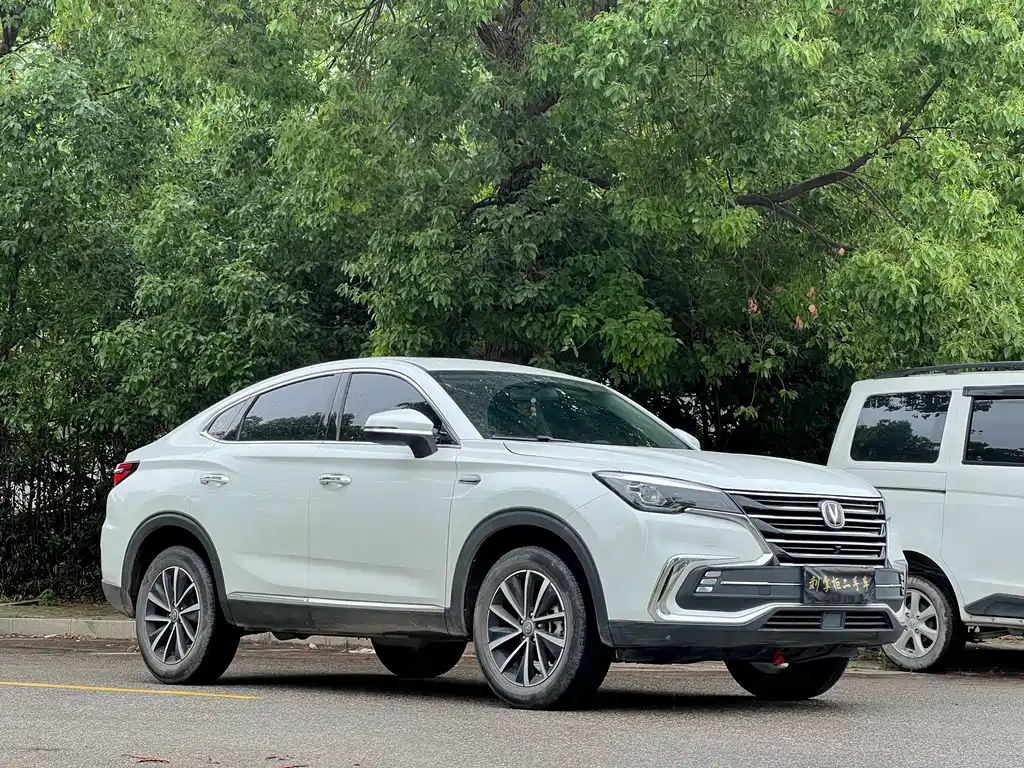 Changan CS85 COUPE 2020 — фото 3