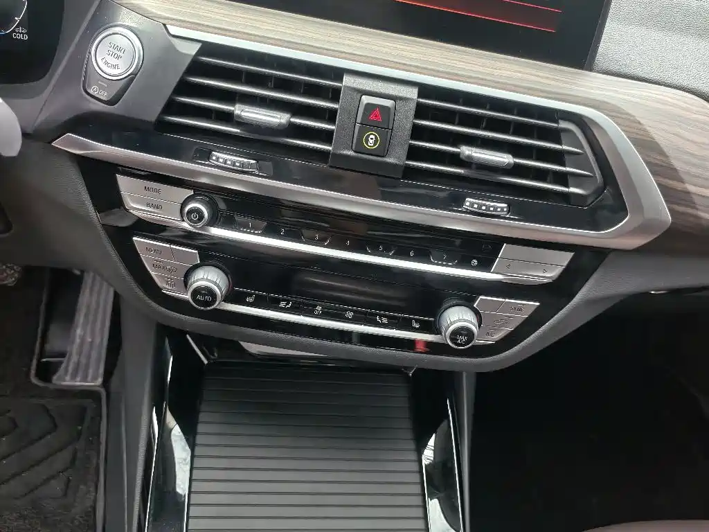 BMW X3 2021 — фото 14