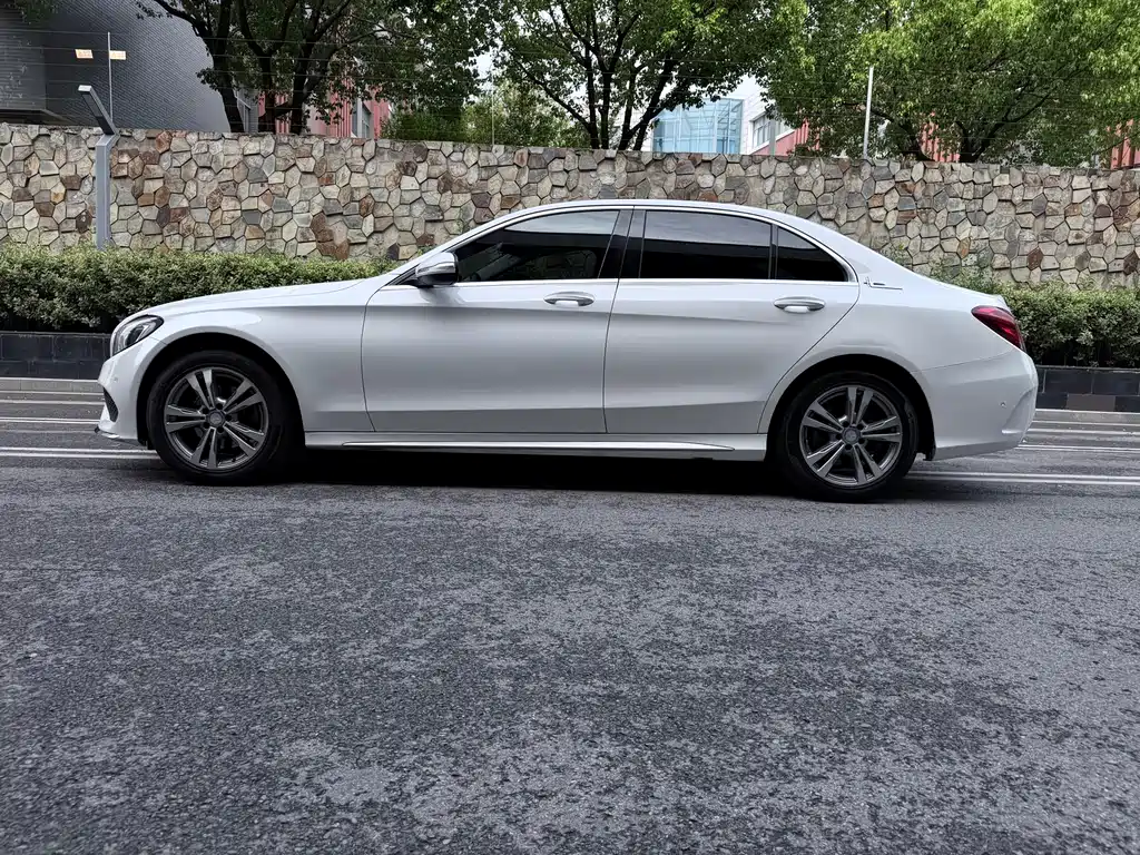 Mercedes-Benz C-Class 2017 — фото 5