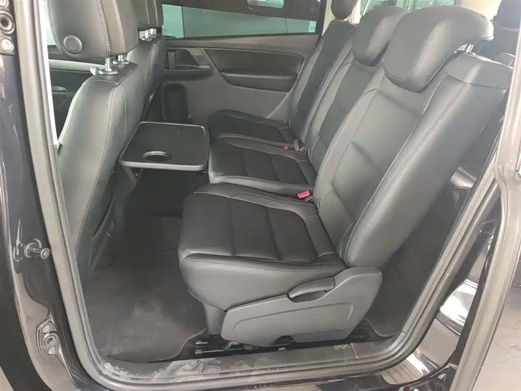 Volkswagen Sharan 2016 — фото 17