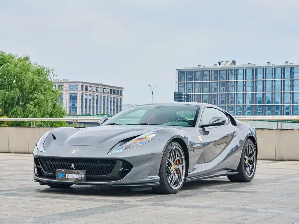 Ferrari 812 2019