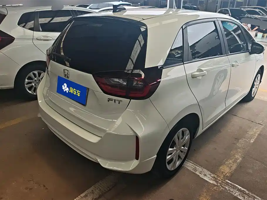 Honda Fit 2023 — фото 3