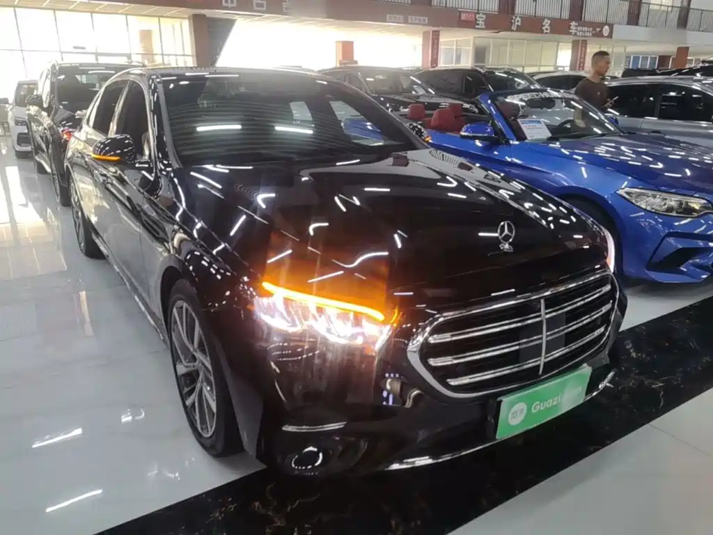 Mercedes-Benz E-Class 2024