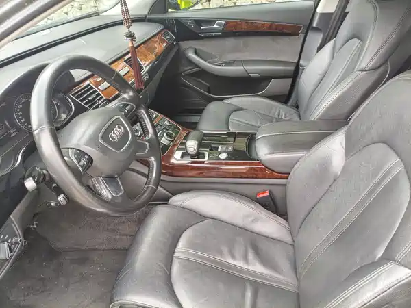 Audi A8 2011