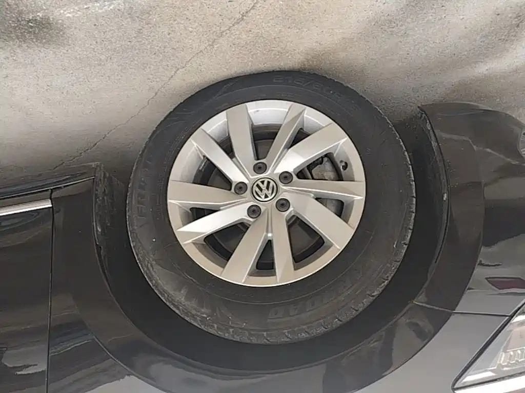 Volkswagen Passat 2019 — фото 23