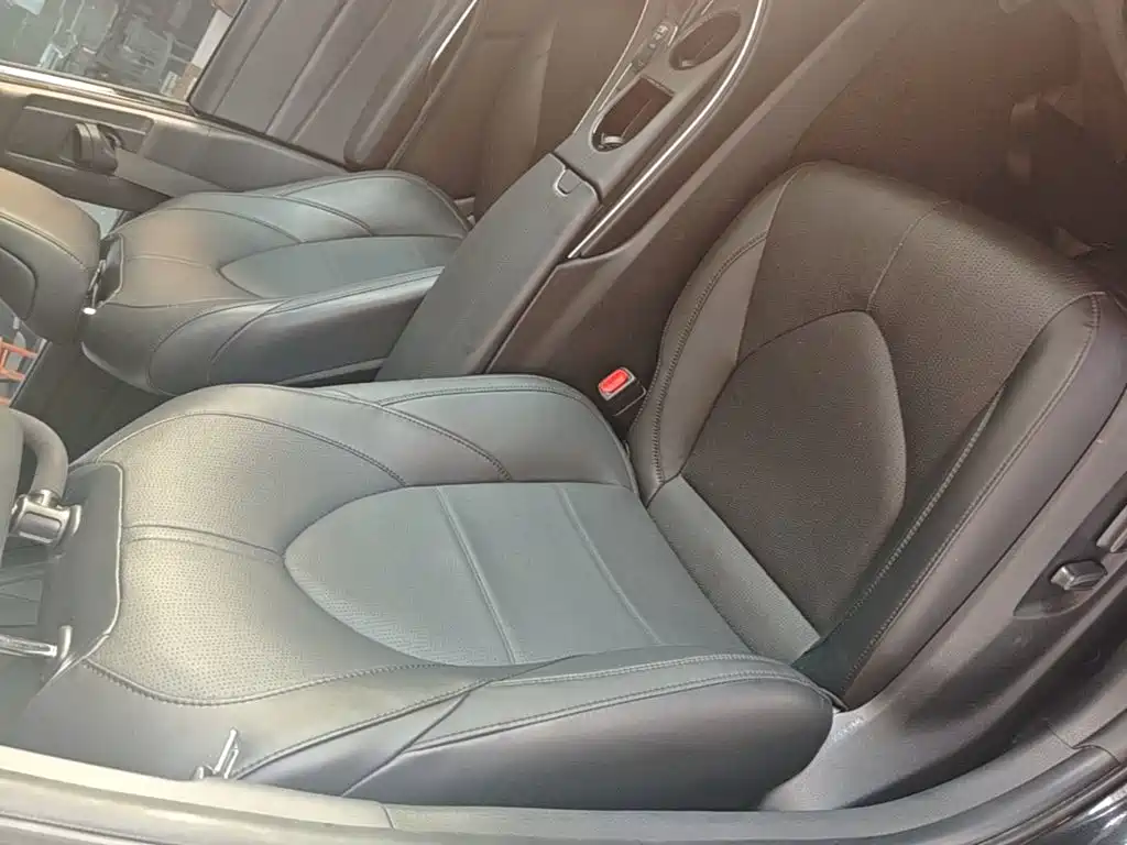 Toyota Avalon 2021 — фото 25