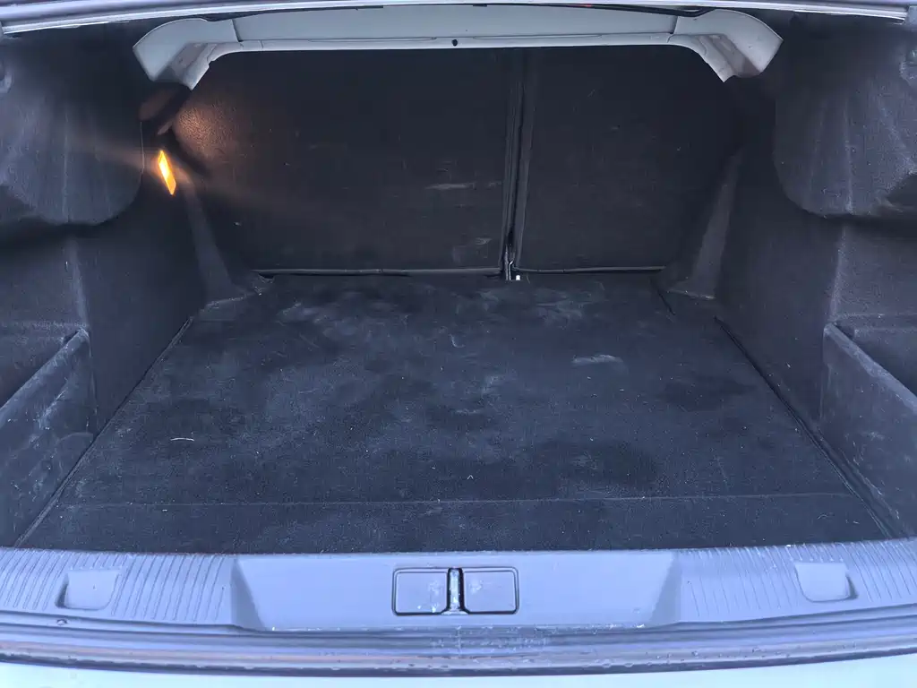 Citroën C4L 2017 — фото 16