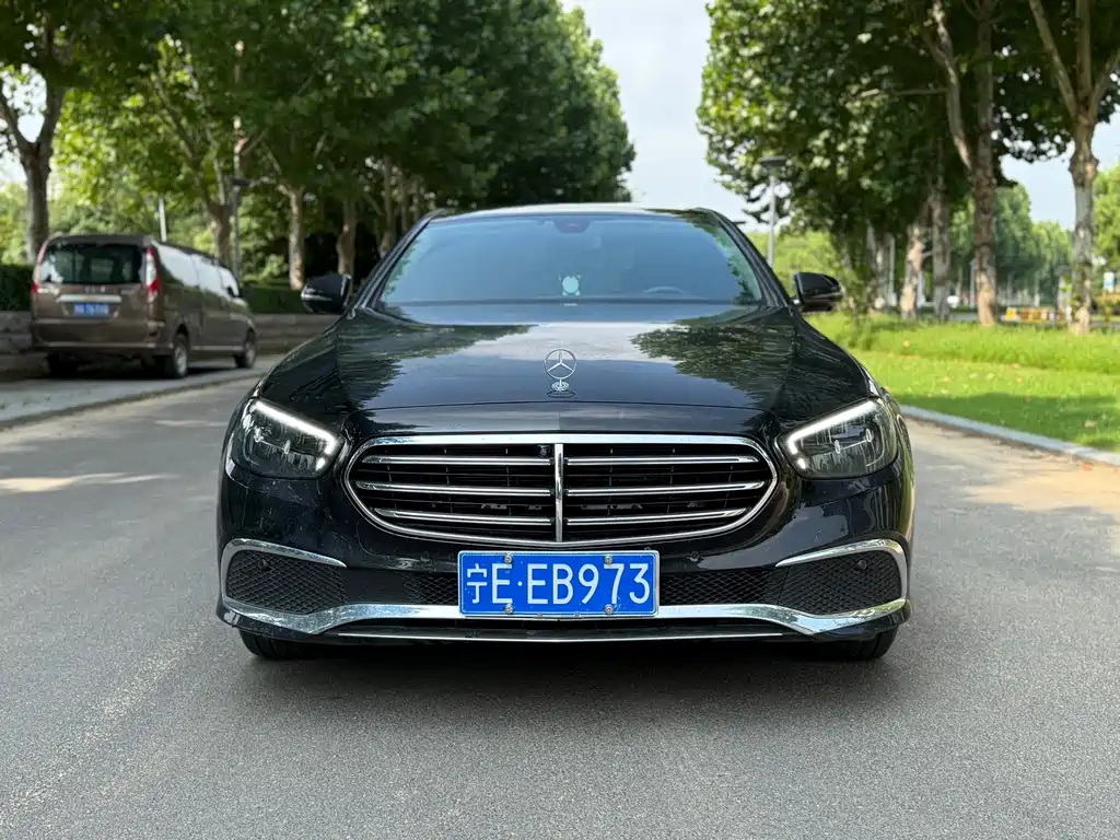 Mercedes-Benz E-Class 2023 — фото 2