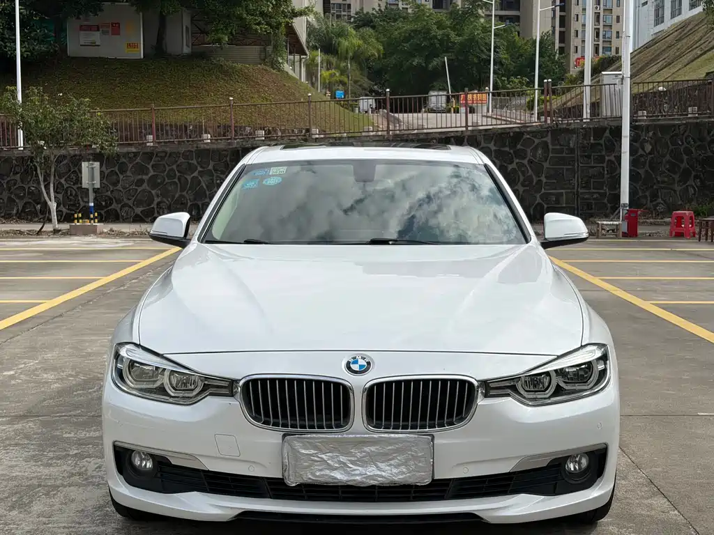 BMW 3 Series 2018 — фото 2