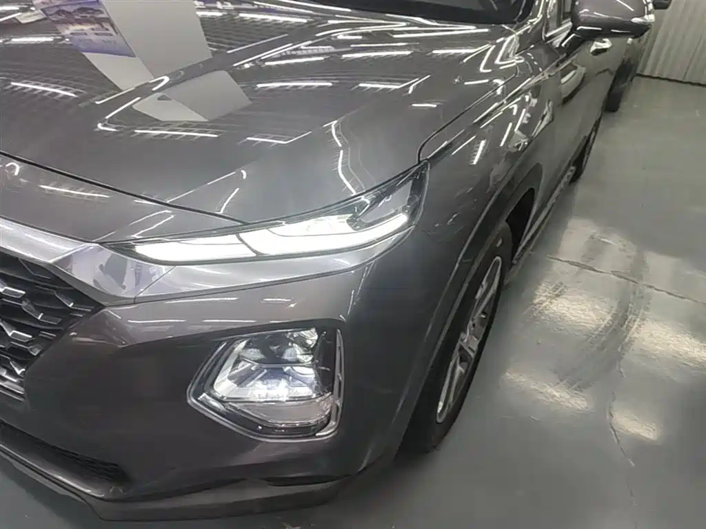 Hyundai Santa Fe 2019 — фото 24