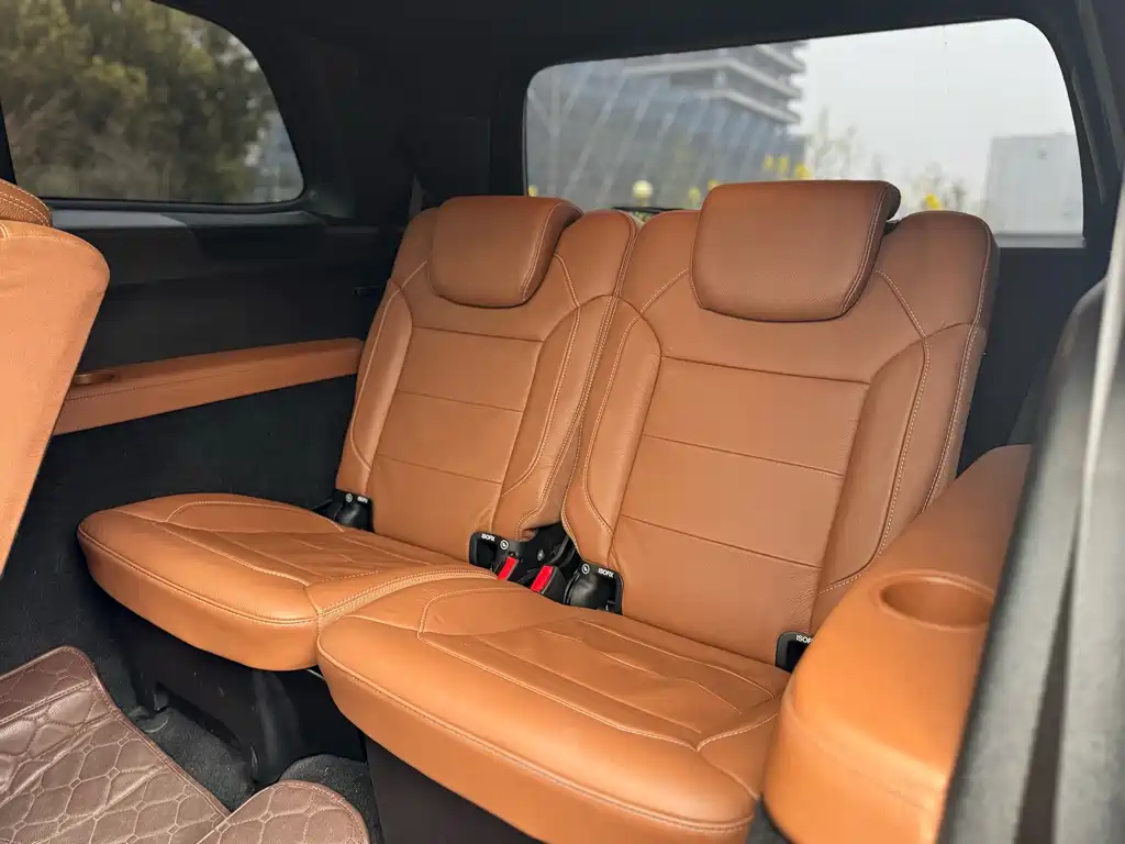 Mercedes-Benz GLS 2018 — фото 16