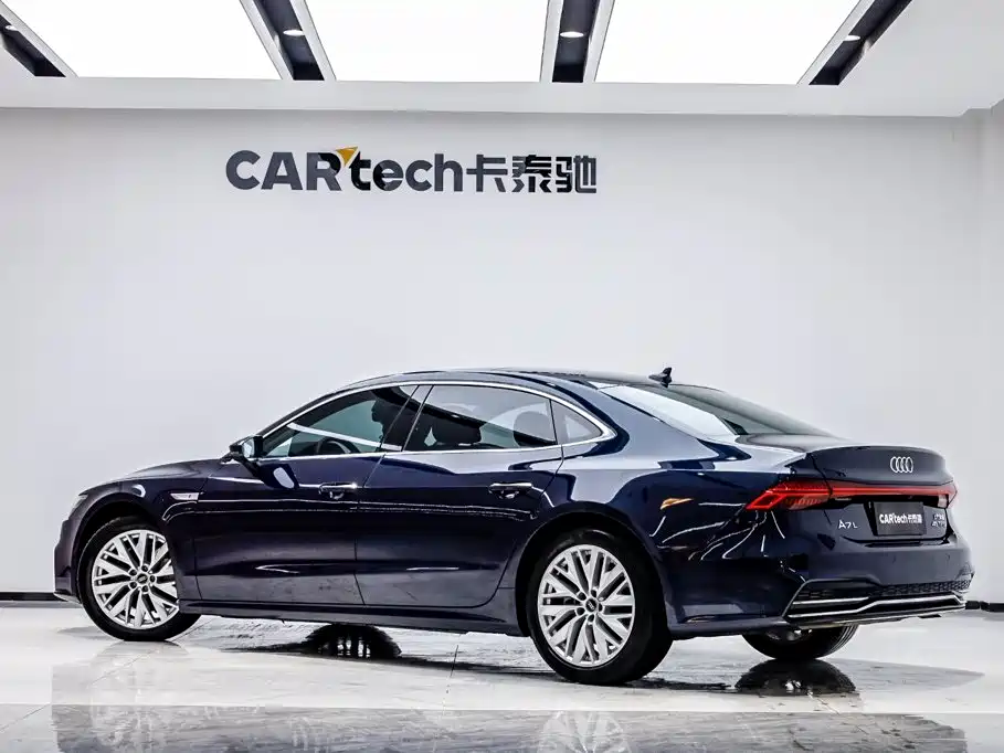 Audi A7L 2024 — фото 4