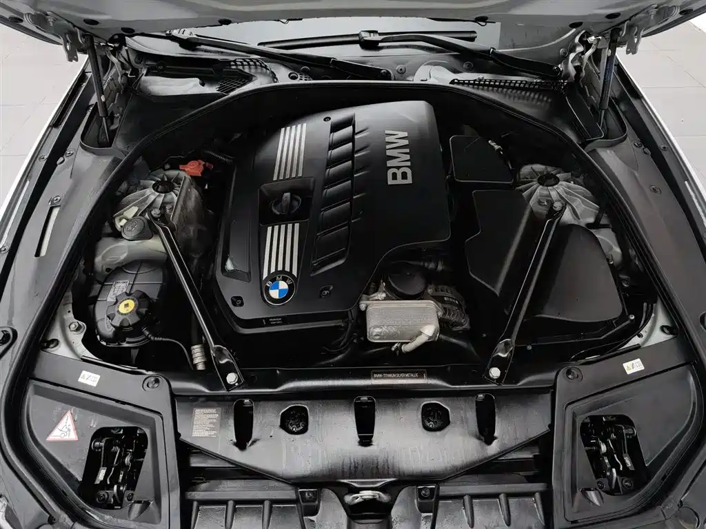 BMW 5 Series 2011
