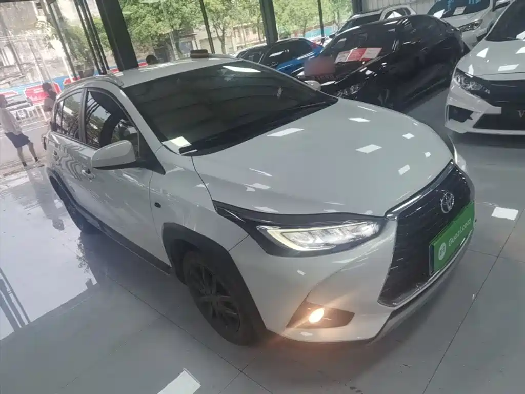 Toyota Yaris L 2020 — фото 4