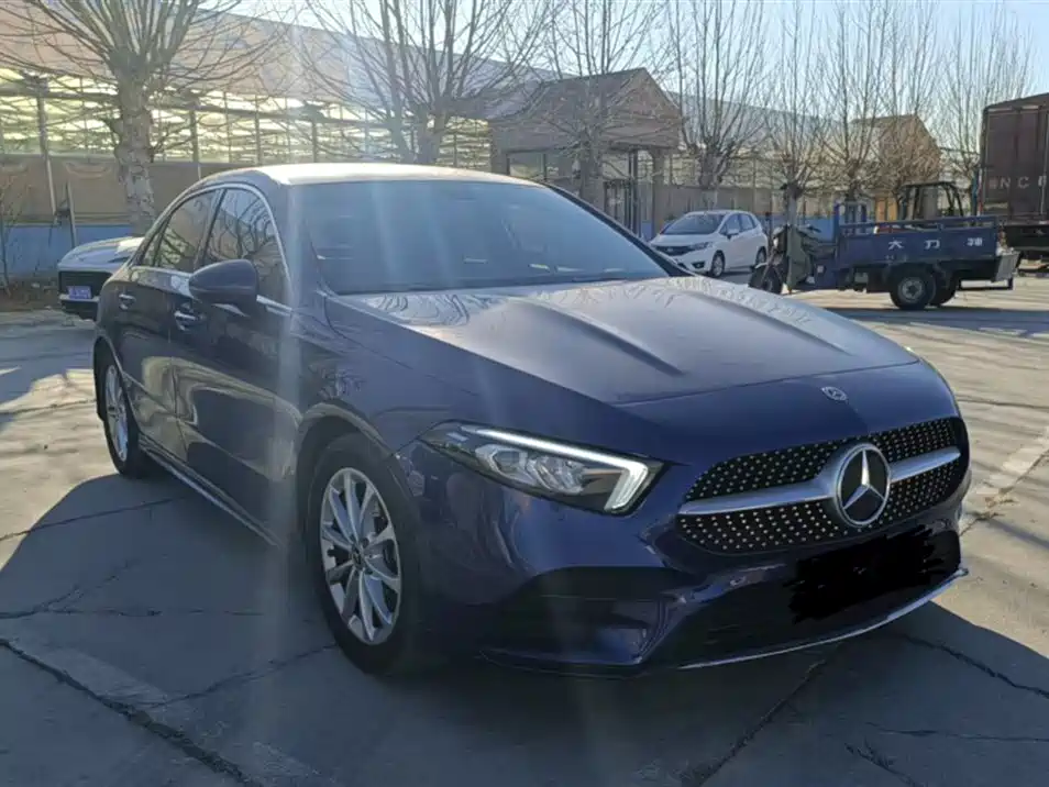 Mercedes-Benz A-Class 2020 — фото 3