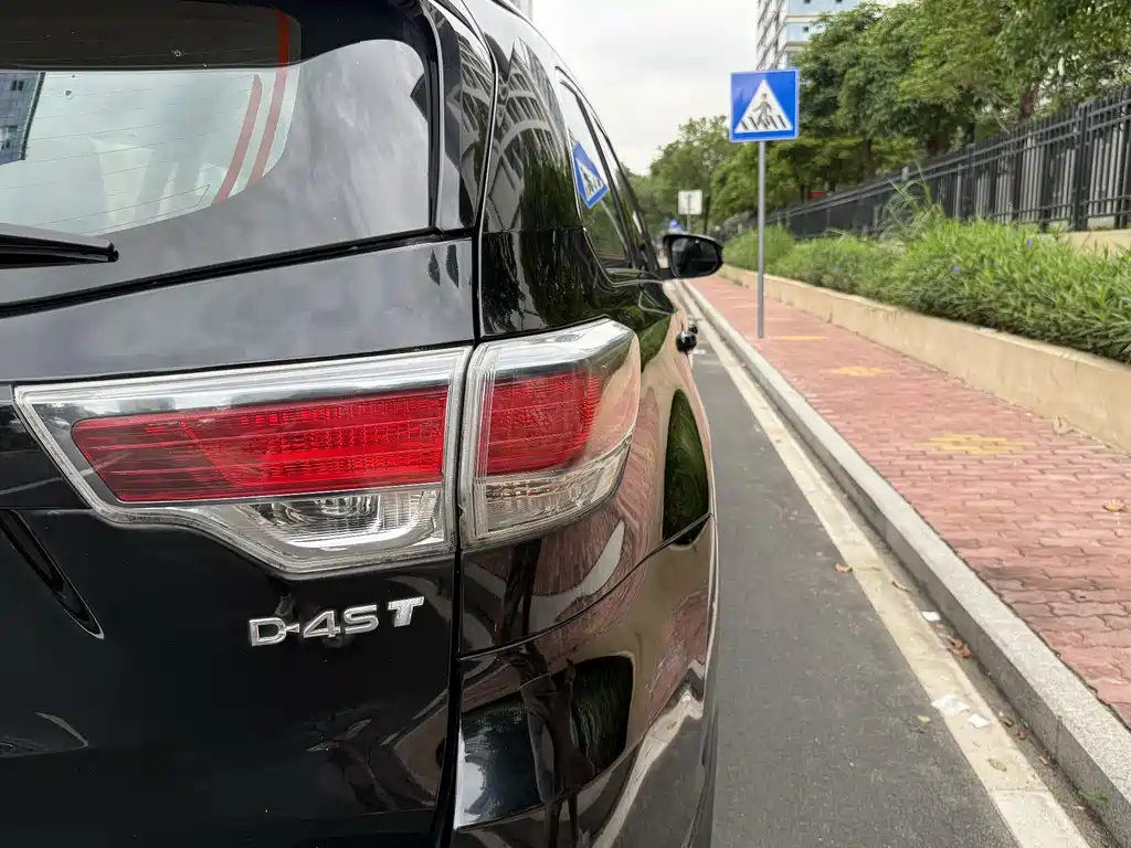 Toyota Highlander 2015 — фото 13