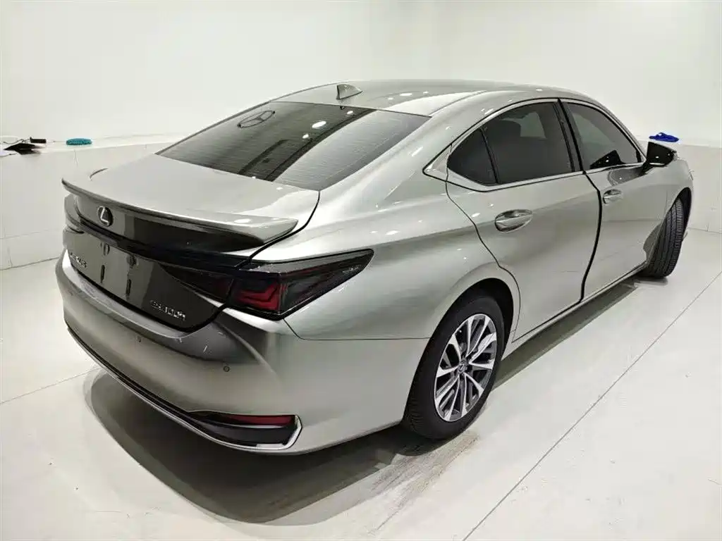 Lexus ES 2026 — фото 13
