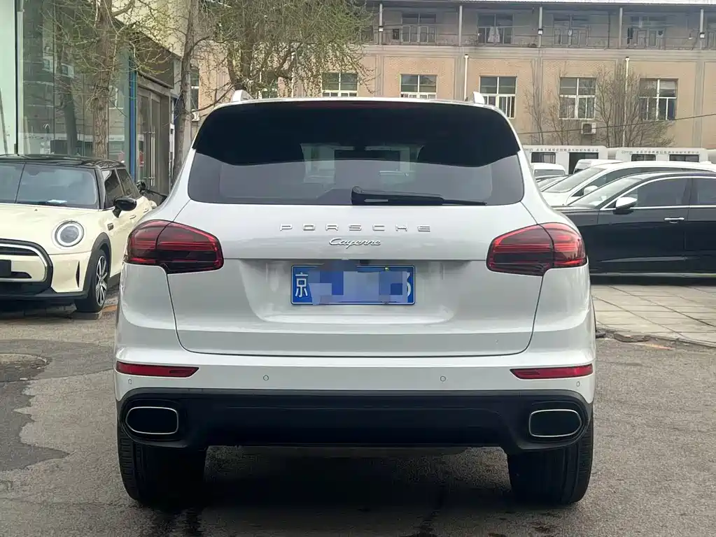 Porsche Cayenne 2016 — фото 8