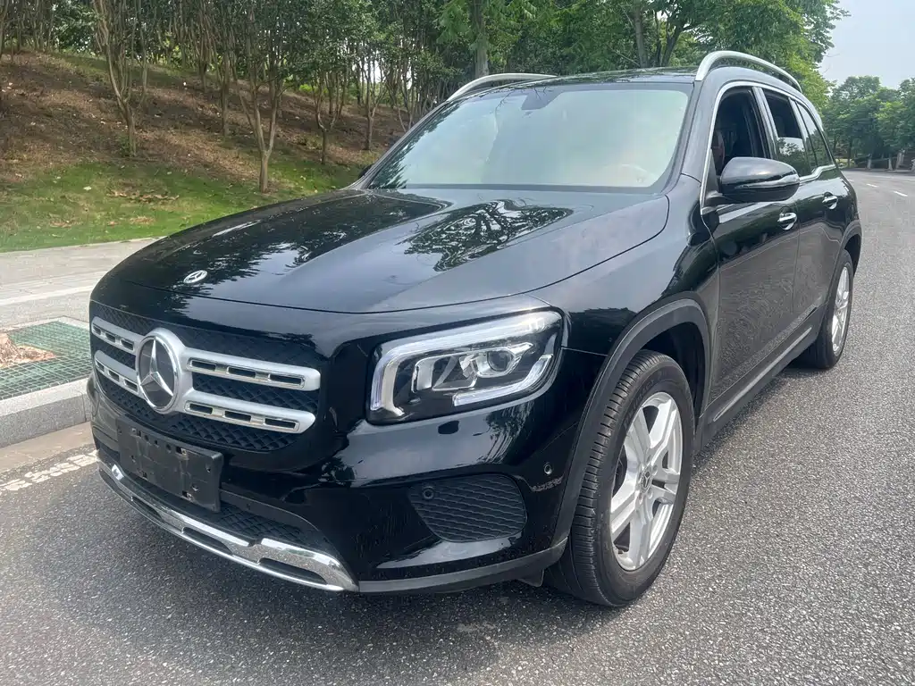 Mercedes-Benz GLB 2021