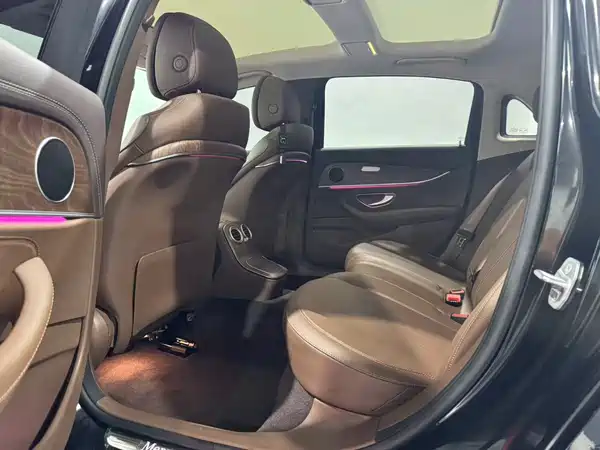 Mercedes-Benz E-Class 2023