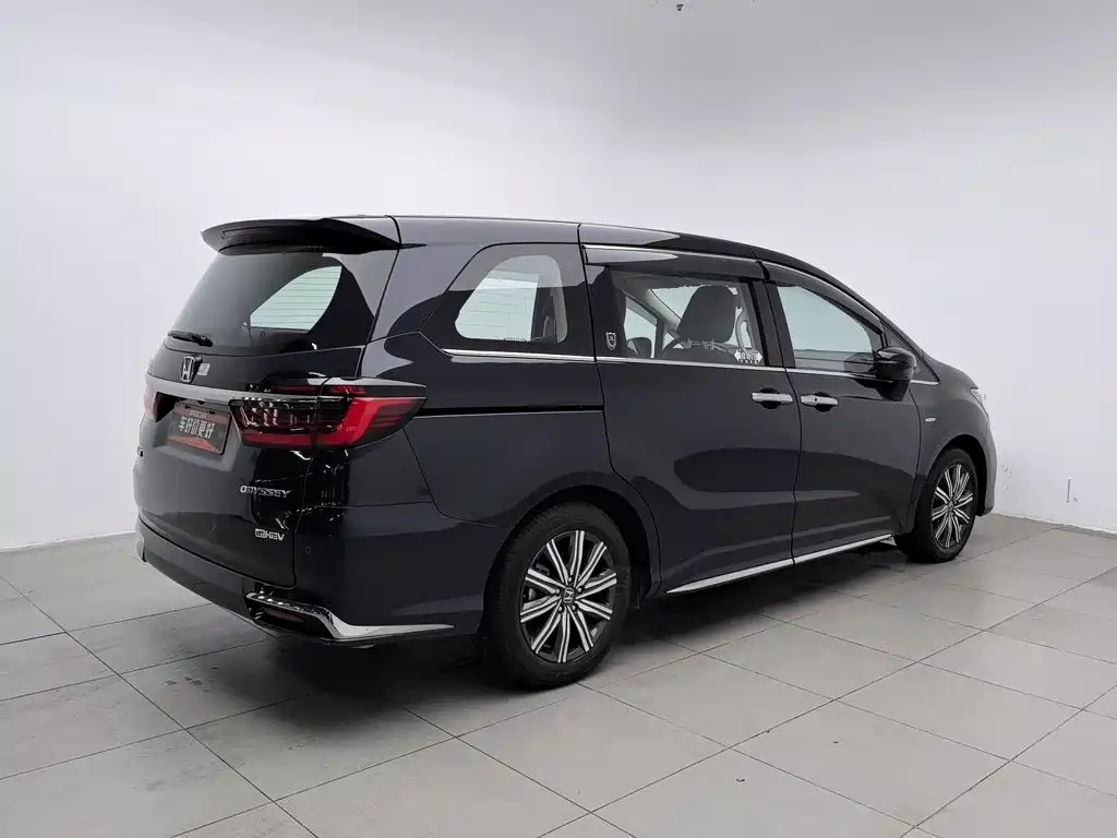 Honda Odyssey 2024 — фото 2