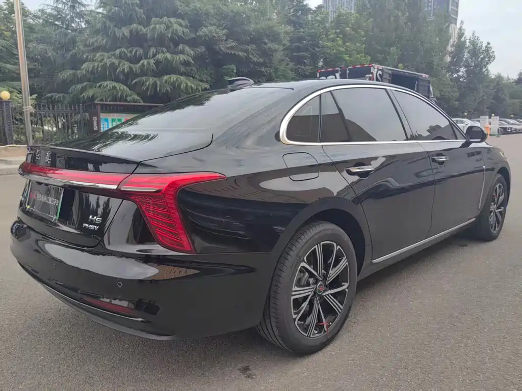 Hongqi H5 PHEV 2025 — фото 7