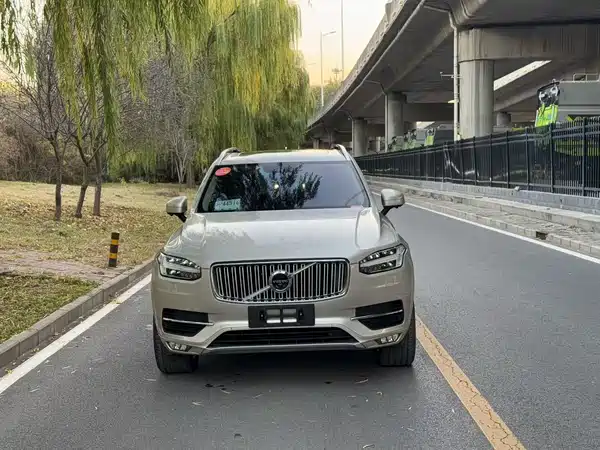 Volvo XC90 2017
