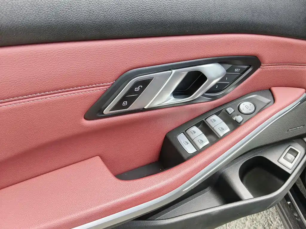BMW 3 Series 2023 — фото 15
