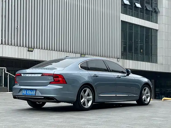 Volvo S90 2018