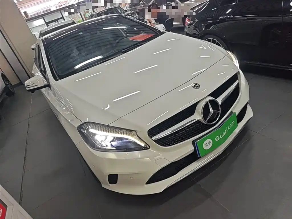 Mercedes-Benz A-Class 2018 — фото 4