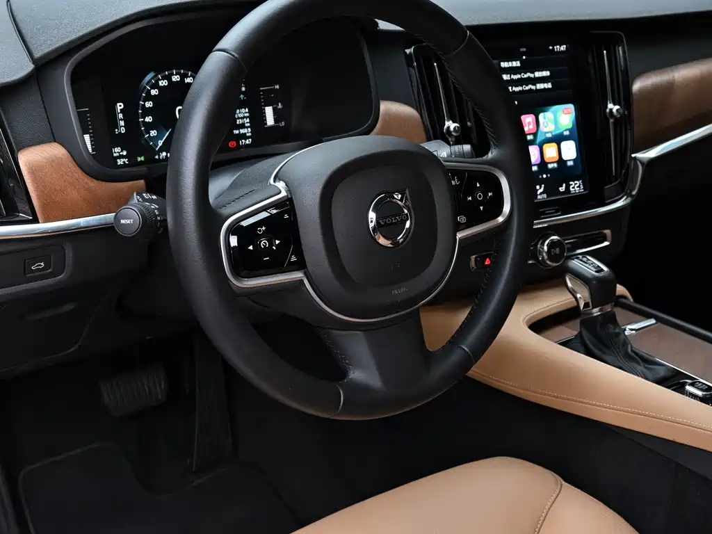 Volvo S90 2018 — фото 27