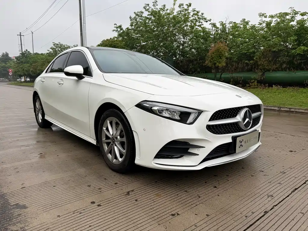 Mercedes-Benz A-Class 2022 — фото 8