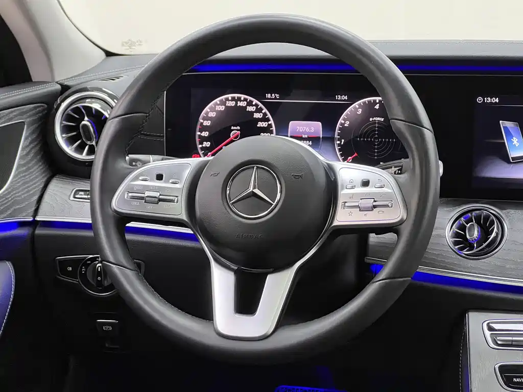 Mercedes-Benz CLS 2019 — фото 20