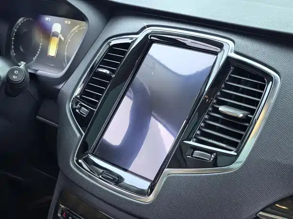 Volvo XC90 2015