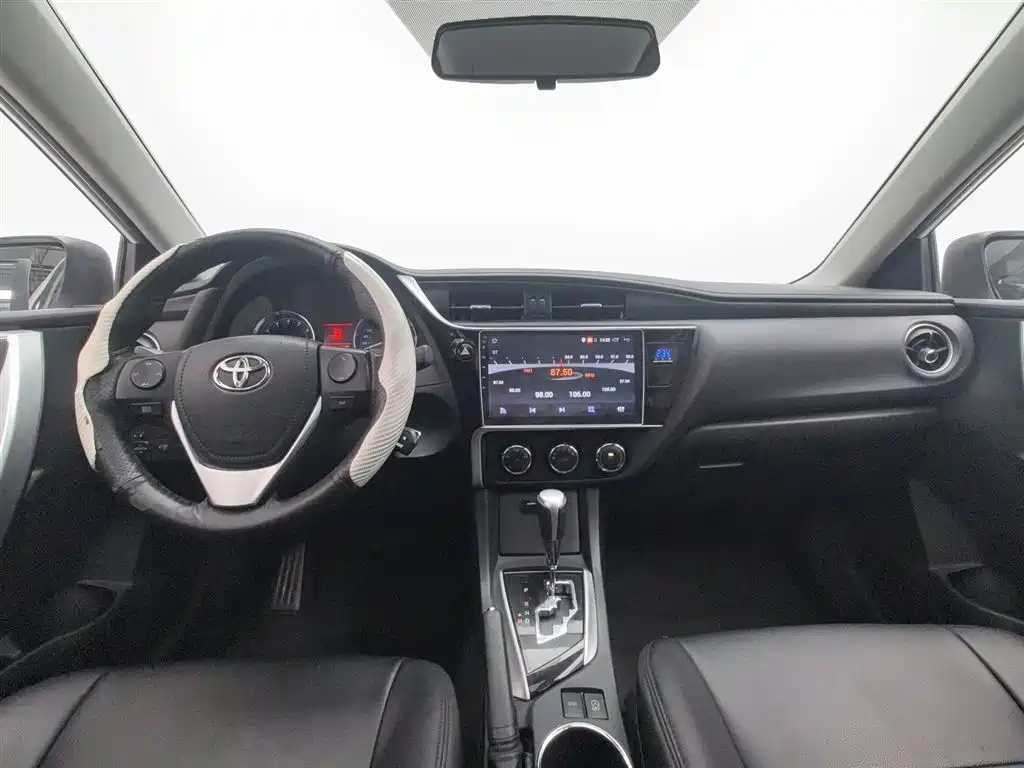 Toyota Corolla 2017 — фото 5