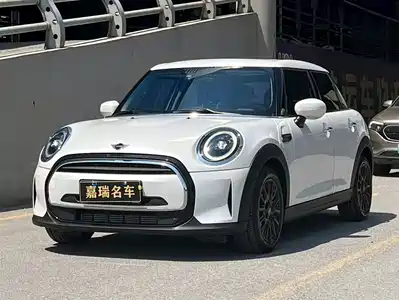 MINI MINI 2023