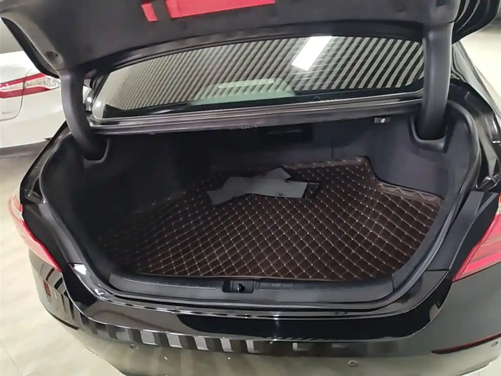 Honda Inspire 2019 — фото 19