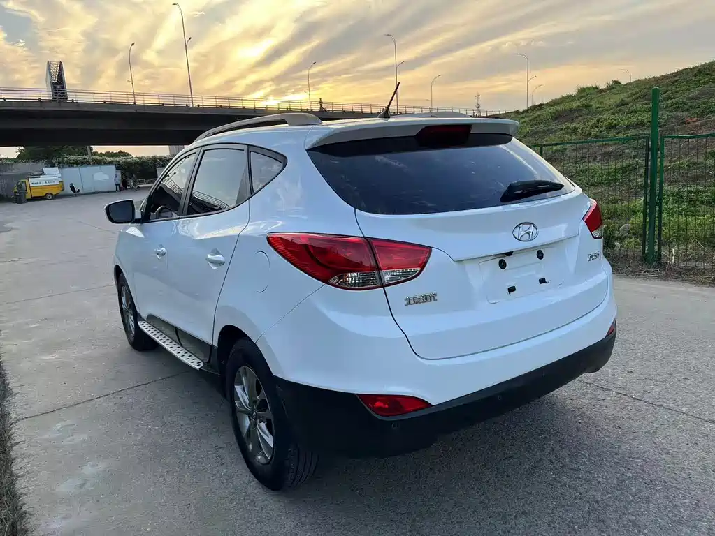 Hyundai ix35 2014 — фото 15