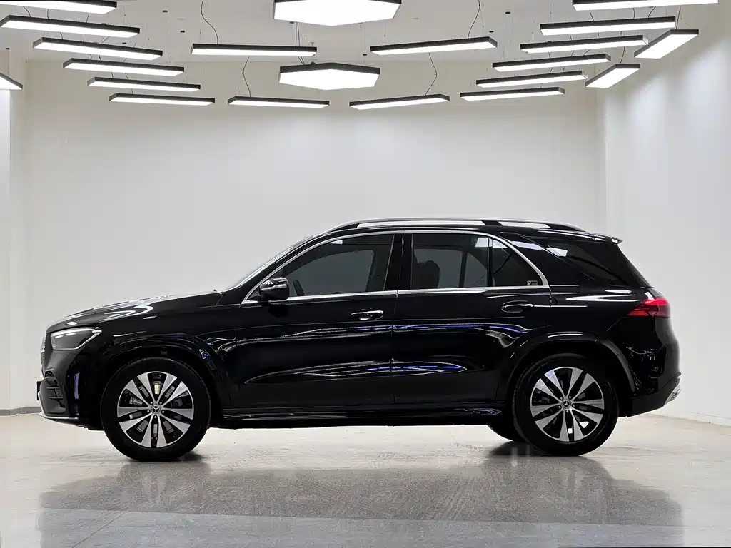 Mercedes-Benz GLE 2026 — фото 4