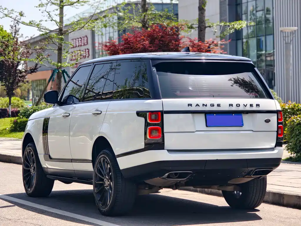 Land Rover Range Rover 2019 — фото 18