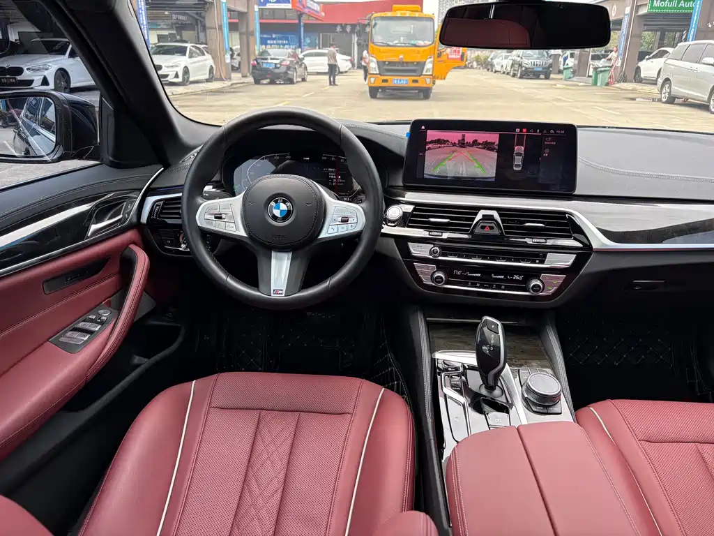 BMW 5 Series 2023