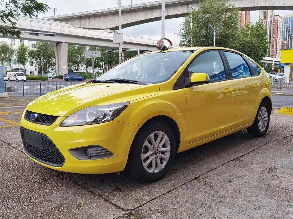 Ford Focus 2014 — фото 1