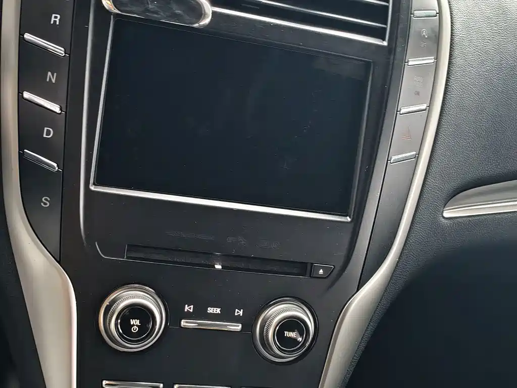 Lincoln MKC 2019 — фото 12