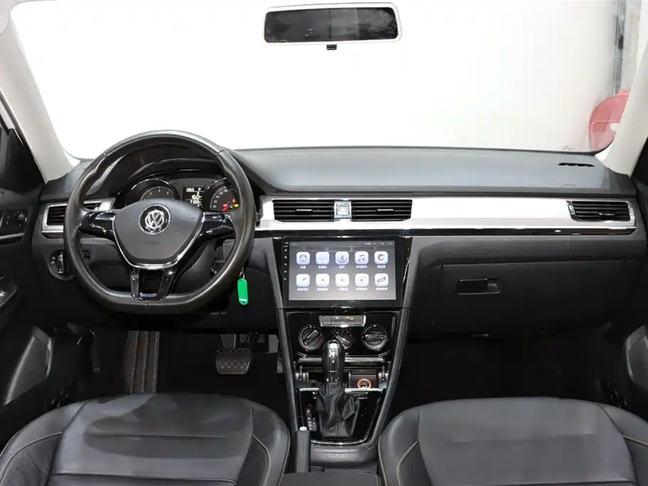 Volkswagen Bora 2017 — фото 12