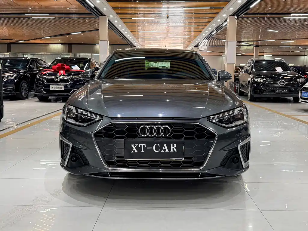 Audi A4L 2022 — фото 2