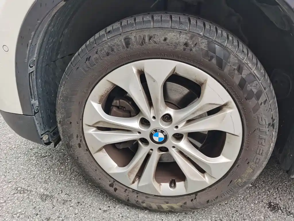 BMW X1 2017 — фото 14